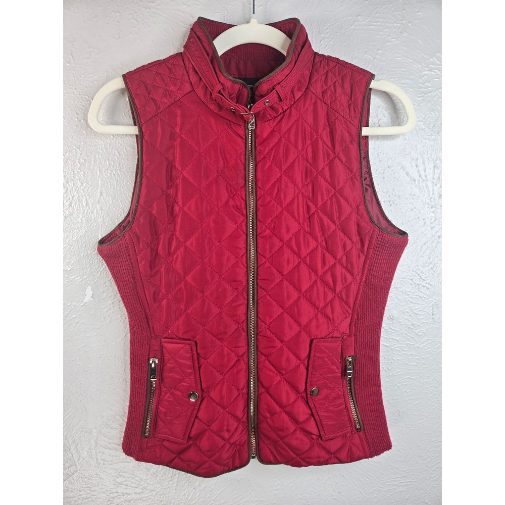 Western Quilted Full Zip Vest Sz Medium Burgundy Red Ribbed Knit Trim Equestrian
